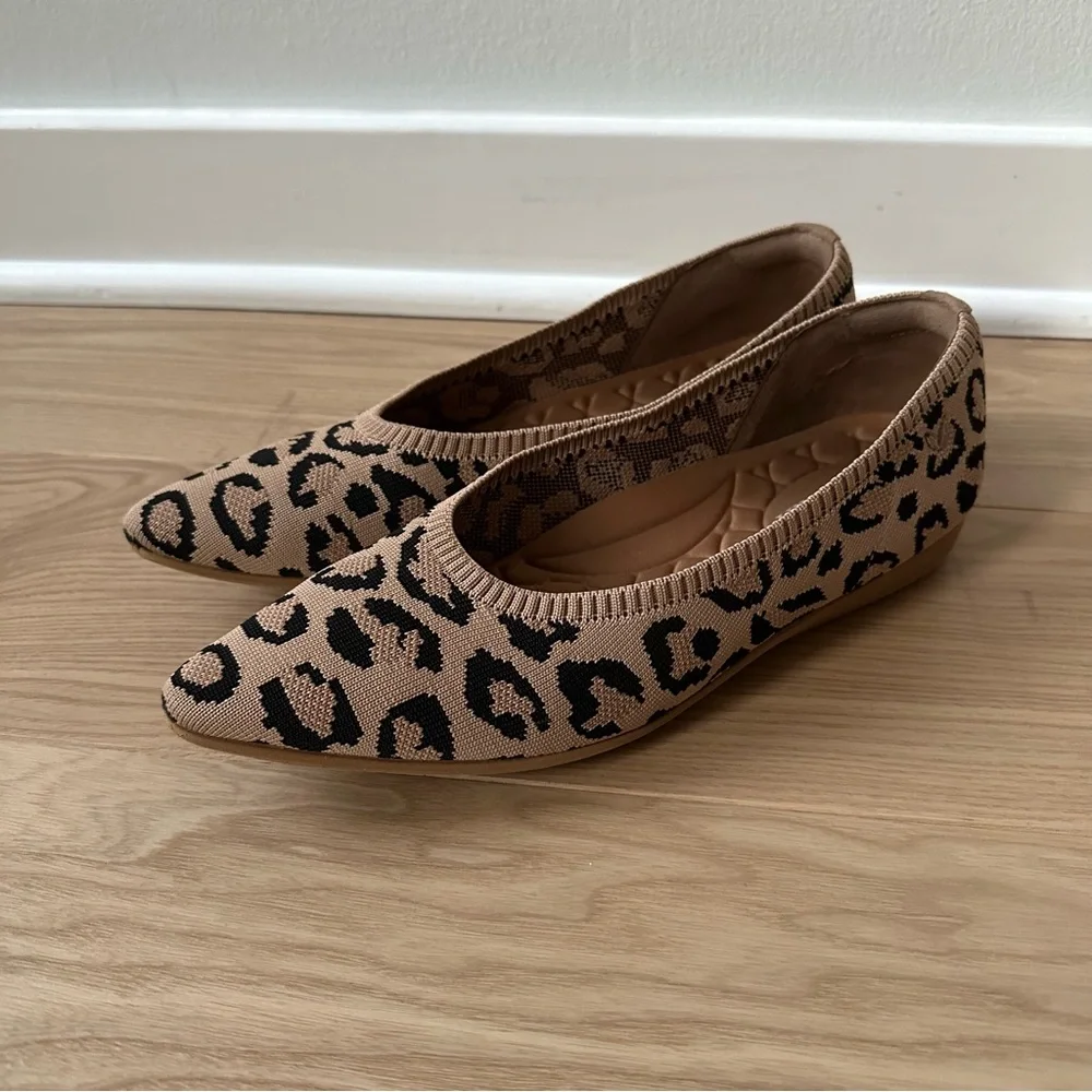 Vivaia Lightweight Pointed-Ballet Flats (Aria Walker) | Dark Leopard | 39.5 - Picture 3 of 10
